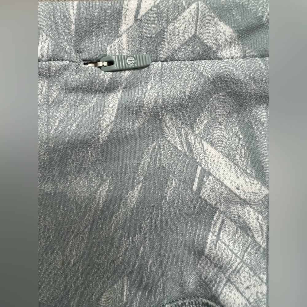 Lululemon Swift Speed High-Rise Crop 21" Reverberate Chevron Jacquard (Size 2) - Picture 7 of 14